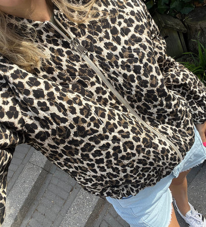 Beau bomber leopard