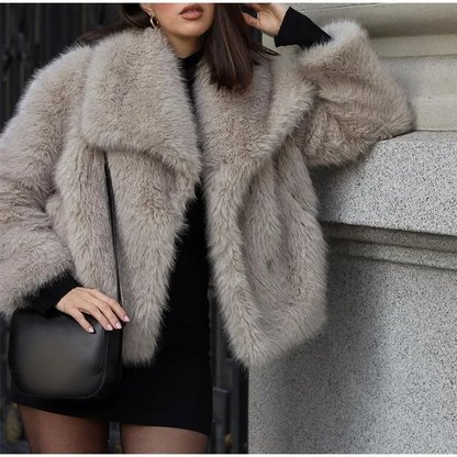 Macy™ | Luxe Faux Fur Jacket