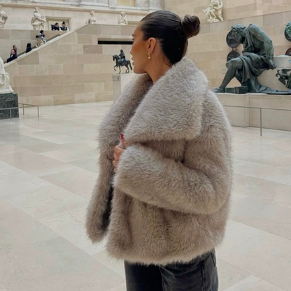 Macy™ | Luxe Faux Fur Jacket