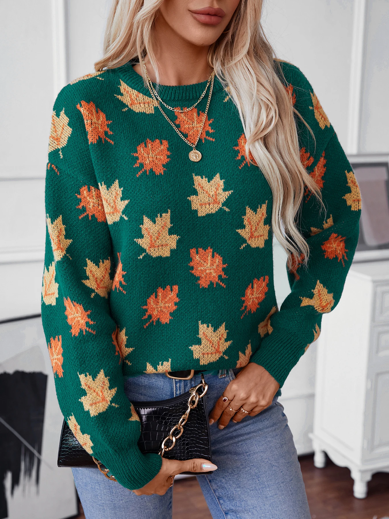 Chiara | Fall Maple Leaf Jacquard Pullover