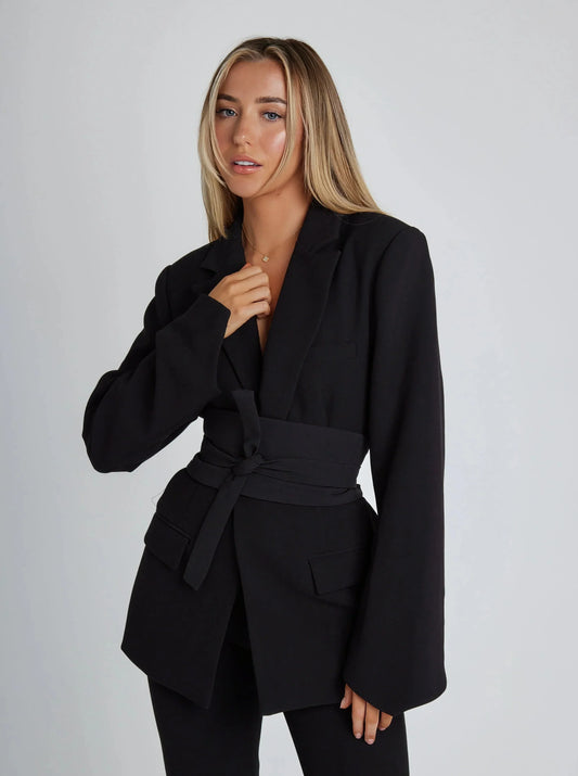 Selene - Elegant Blazer With Belt